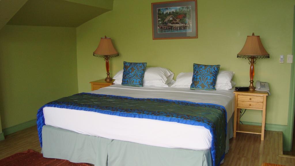 Heritage Inn Trinidad Belmont Exterior foto